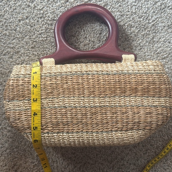 Vintage Woven Straw Handbag - Picture 6 of 7